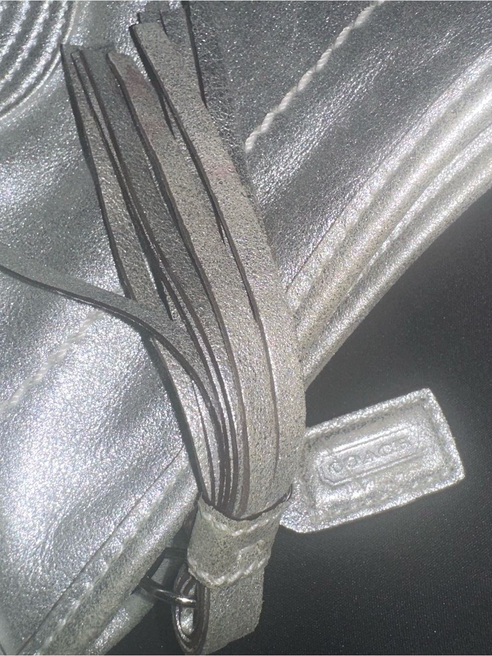Vintage Y2K Coach Metallic Silver Leather Soho Small Hobo Bag - Picture 10 of 13